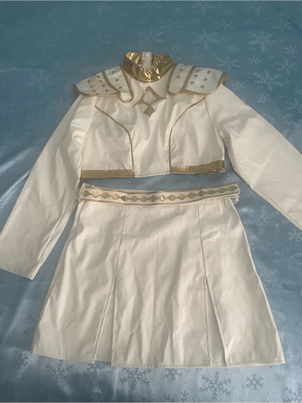 K-Pop demon hunters ZOE golden outfit- youth large.
